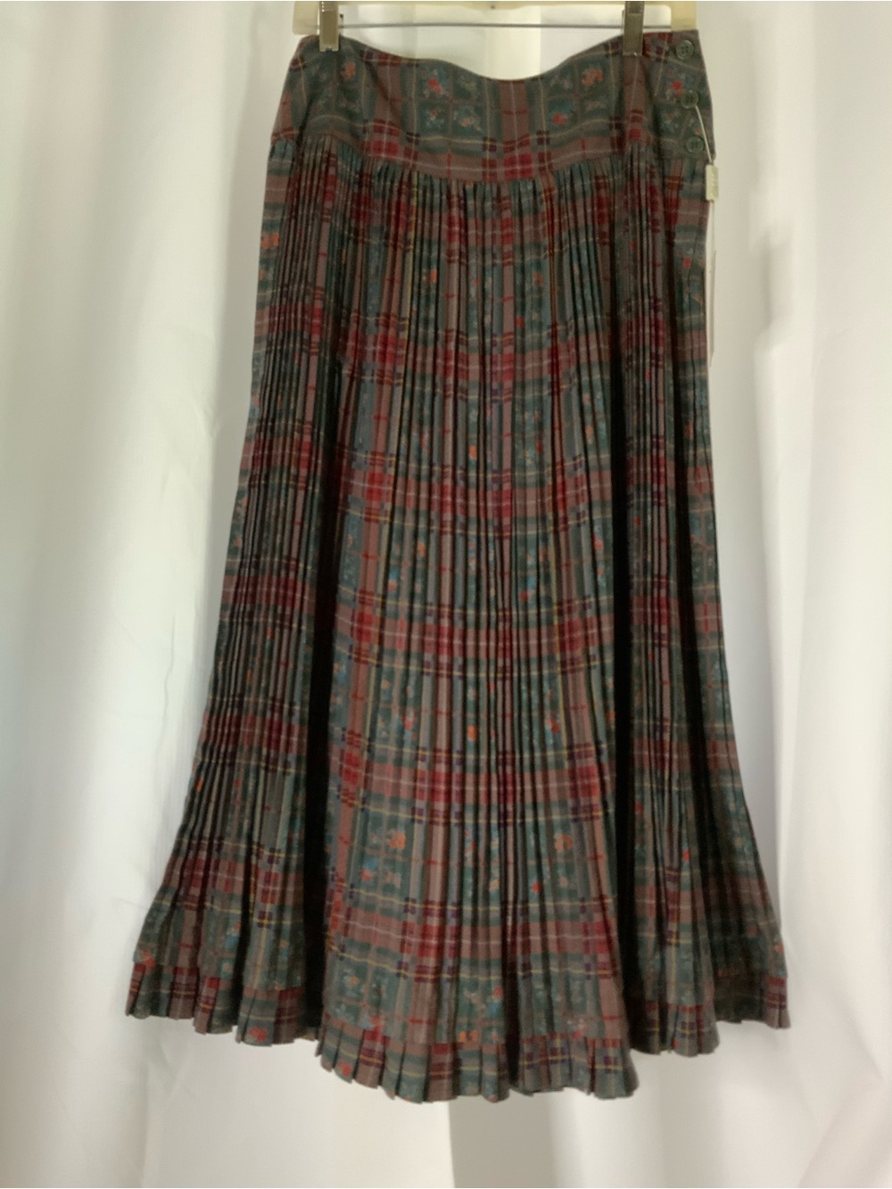 NWT Pleated Midi Skirt in Green and Red Plaid